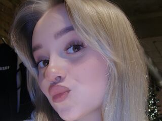 girl fingering pussy AmmyMoore