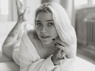 strip tease show BreanaAlosta