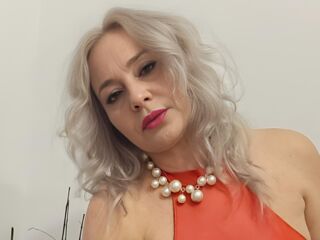 camgirl showing pussy EmilyLoowe