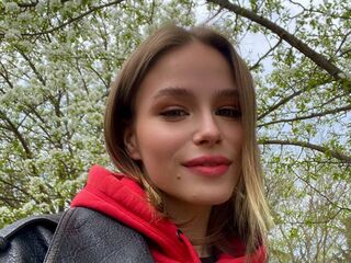 spy web cam VeronaBrucker