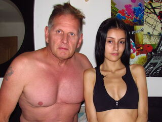 naked couple with webcam licking pussy CamilaandCarlos