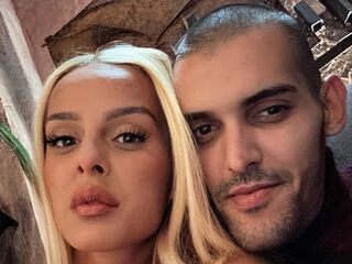 hot couple cam video GinaMikelSchmidt