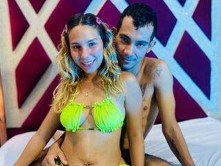 kinky cam JennyAndJuan