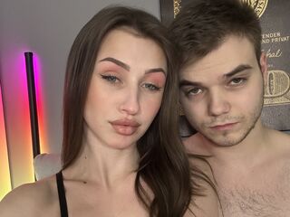 kinky webcam couple VikkiGeorge