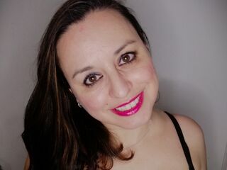 naked cam girl fingering pussy AdelaAlbaNatural