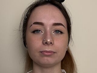 nude webcamgirl photo AftonHickey