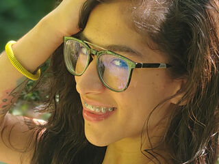 girl webcam AlenaHorizon