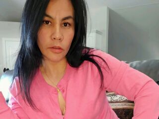 naughty camwhore AlexaMunoz
