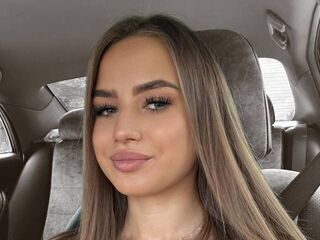 live cam show AliceCire