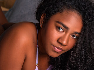 hot live girl AmaraRuiiz