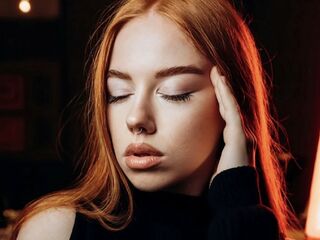 naked girl with webcam masturbating with vibrator AmberrFire