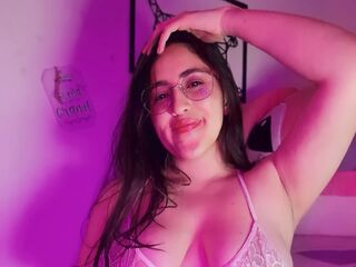 fingering girl cam picture AmyVele