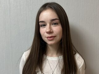 masturbating camgirl AnnLoys