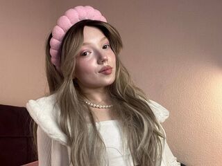 camgirl chat room AnnikaBloom