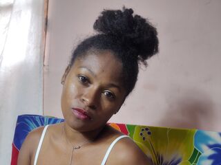 camgirl porn cam AvelineMboty