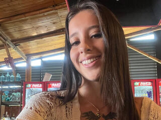girl webcam sex BellaLeroi