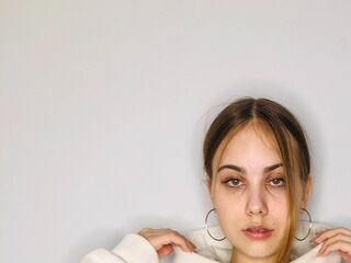 camwhore masturbating with vibrator BrimladExcell