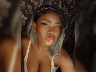 live webcam model BrownElla