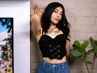 nude webcam girl BrunnetAlba