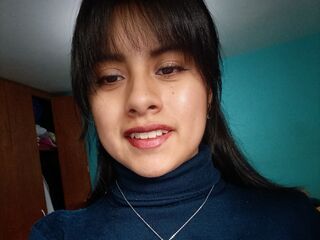 naked girl with webcam masturbating with dildo BushEve