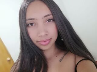naughty camgirl fingering pussy CaitlinMiller