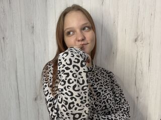 naughty camgirl masturbating with dildo CandaceLir