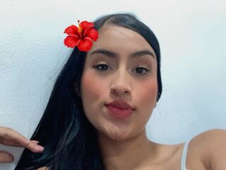 camwhore masturbating with dildo ChanelBibelot