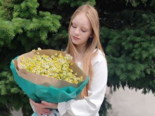 webcam show ChristieBrozyna