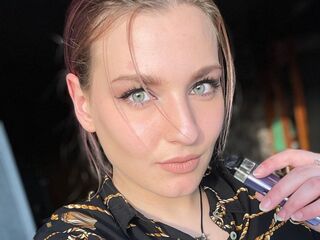 free live show CristaStwell