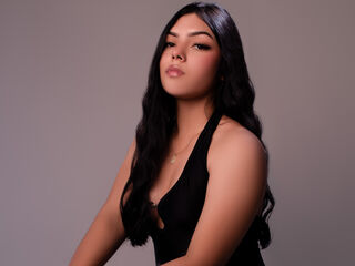 topless camgirl CristinVera