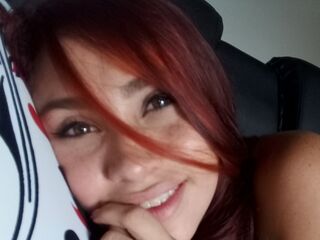 chat room live cam DanielaConnor