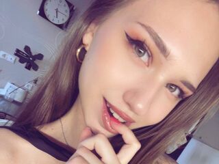 naked webcam girl EarthaMaruyama