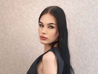 girl chatroom ElvaFenning