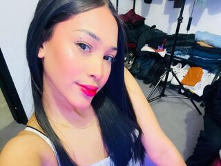 camgirl showing tits ElythraQueen