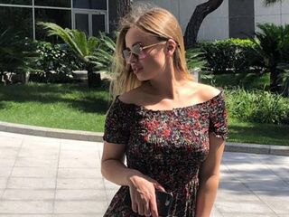 chatroom webcam EmileeBeyale