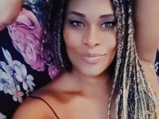 camgirl showing tits EvelyneFernanda