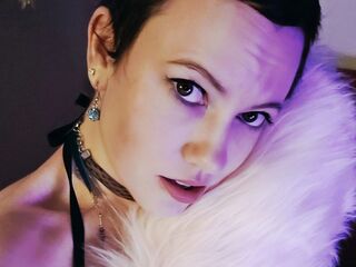masturbating webcamgirl FleurLis