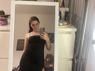 camgirl fingering shaved pussy FobyFever