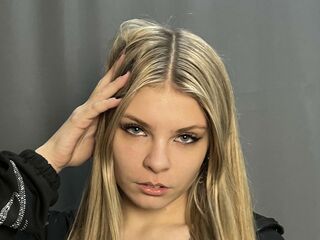 topless webcam girl GlendaLabeau