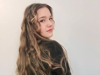 camwhore fingering pussy GrayceSerrell