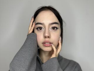 live chat room HannahDinizo