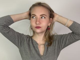 bedroom cam HisakoHenn