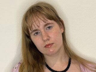 topless camgirl HyonGepner