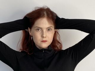 cam girl masturbating IdaBerenger