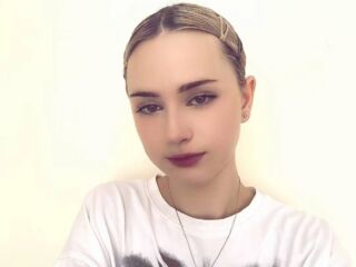 adult chatroom JudithHaverstock