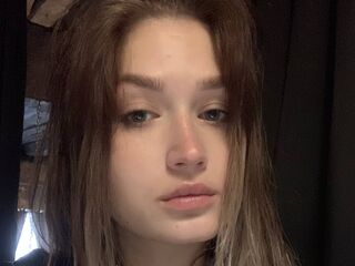 naked webcam girl JulieannGomaz