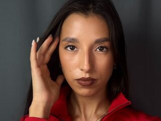 camslut showing tits KalaLangsdale