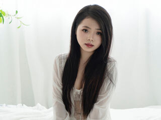 naked girl with webcam masturbating with vibrator KamaAva