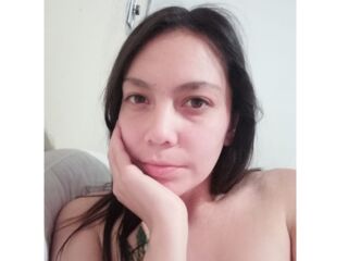 camgirl masturbating with sex toy KarlaGoldens