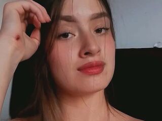 cam girl fingering pussy KendalCortes